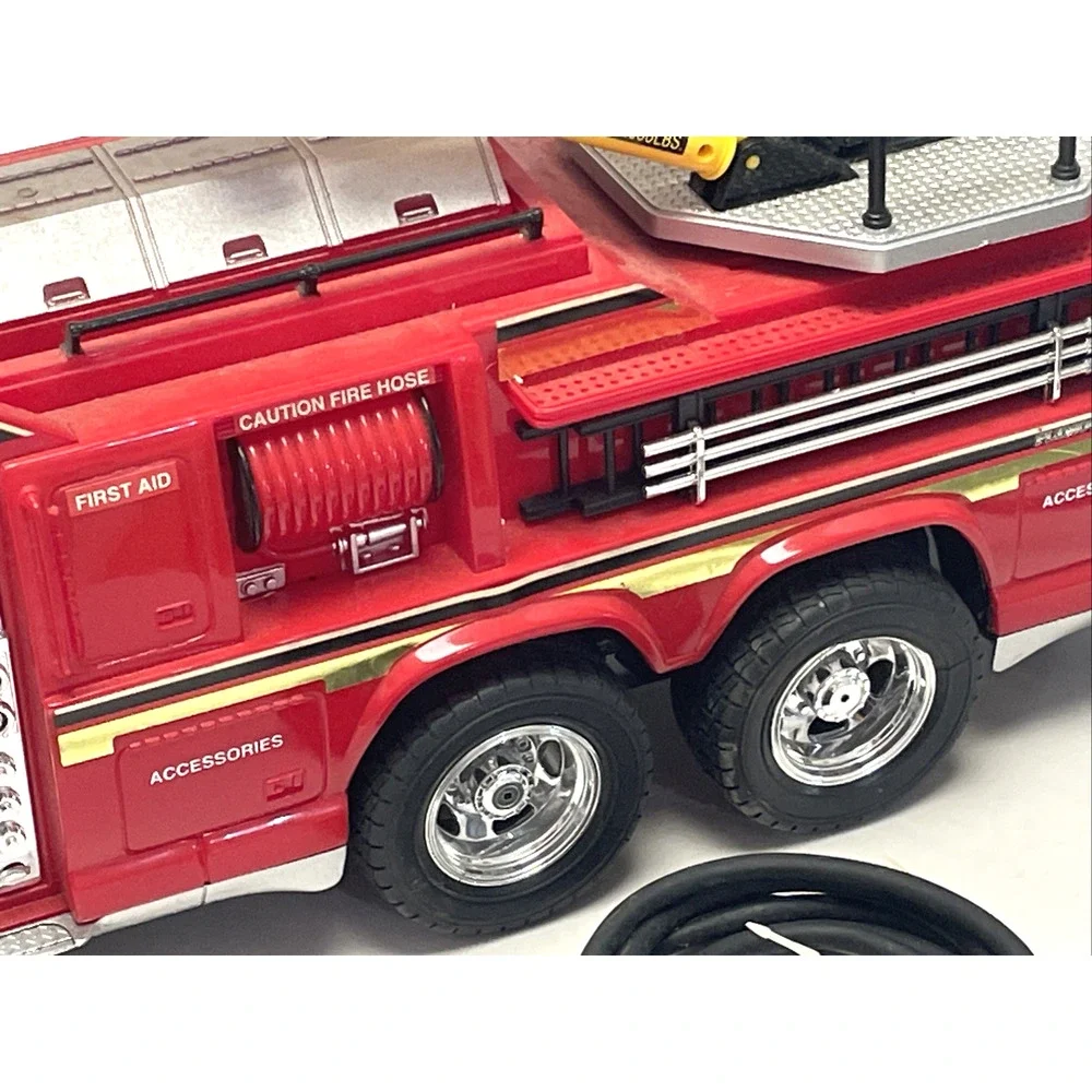 New Bright 20in RC Fire Ladder Truck Remote Controller Included Missing Front wh